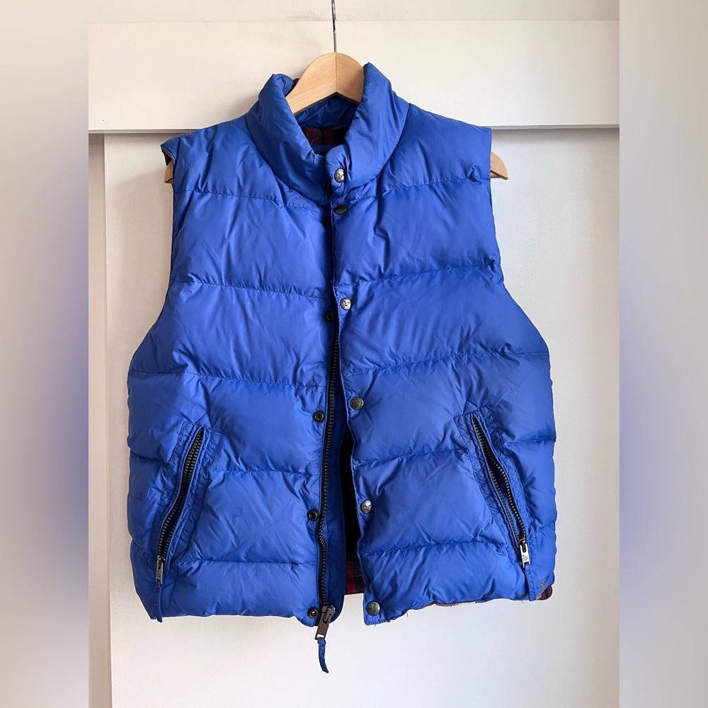 Sleeveless down jacket